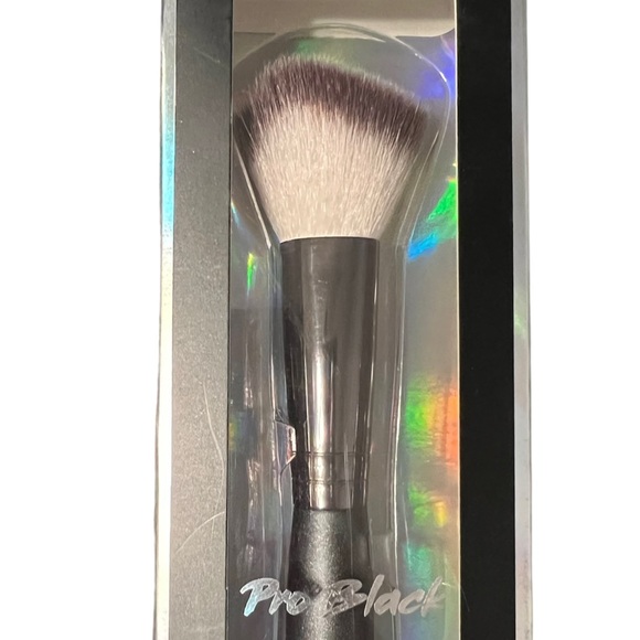 Cala Pro Black Series V-Contouring Professional Makeup Brush - Picture 2 of 4